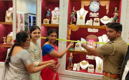 ஜுவல் ஒன் நகைக்கடையில் திருமண கால நகைகள் அறிமுக விழா