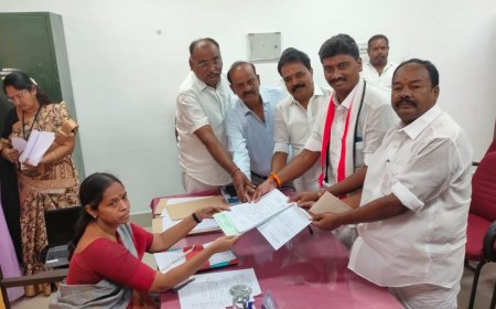 சேலத்தில் அதிமுக வேட்பாளர் வேட்பு மனு தாக்கல்