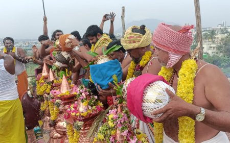 சேலம் ரெட்டியூர் அருள்மிகு ஸ்ரீ கண்ணனூர் மாரியம்மன் கோவில் கும்பாபிஷேக விழா