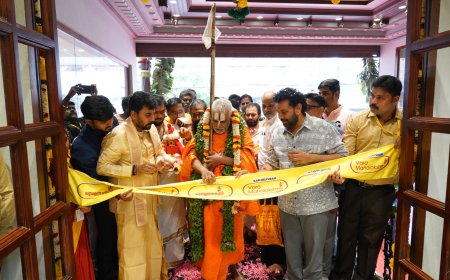 வர மகாலட்சுமி 67வது  கடை திறப்பு