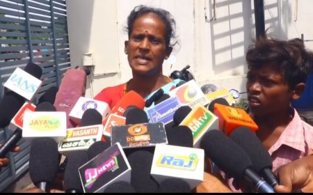 தமிழரசனை காமநாயக்கன்பட்டியில் உள்ள  அரசு மேல்நிலைப் பள்ளியில் தலைமை  ஆசிரியர் தினமும் வகுப்பறையை விட்டு வெளியே அமர செய்து விடுவதாக கூறப்படுகிறது