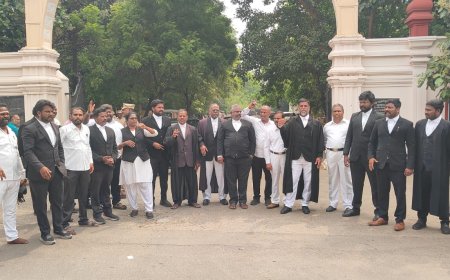 சேலம். முற்போக்கு சிந்தனை கொண்ட இளம் வழக்குரைஞர்கள் ஒருங்கிணைப்பு அமைப்பின் சார்பில், கண்டன ஆர்ப்பாட்டம்